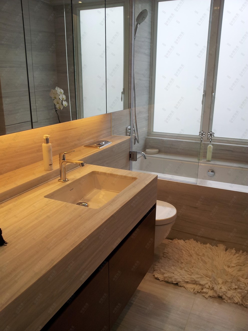 Unit Interior-Bathroom