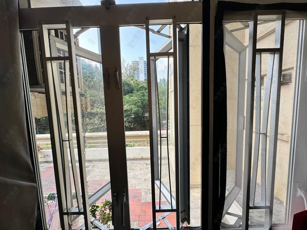 Outside View-Open View