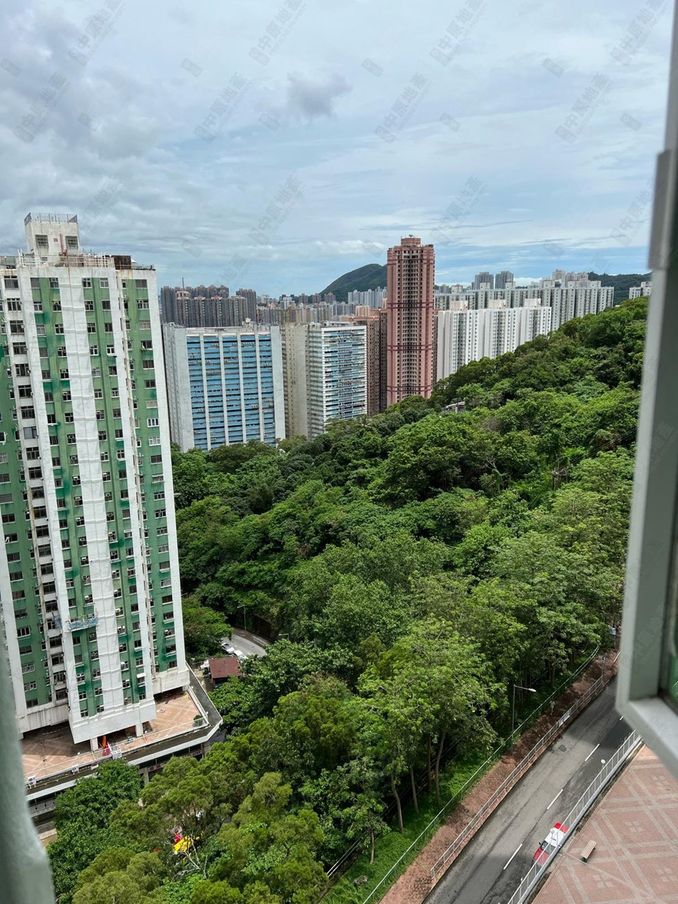 窗外景观-由睡房