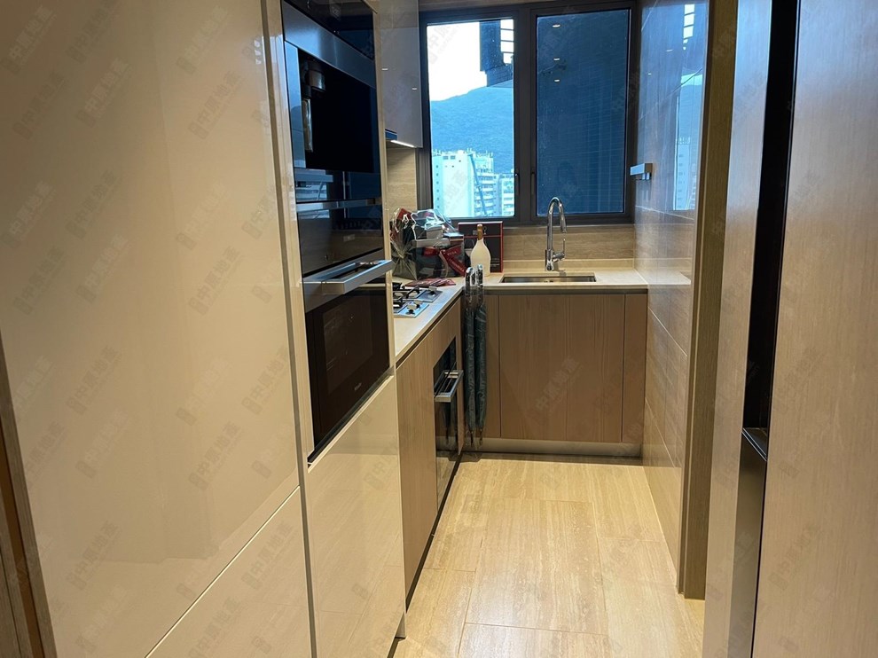Unit Interior-Kitchen