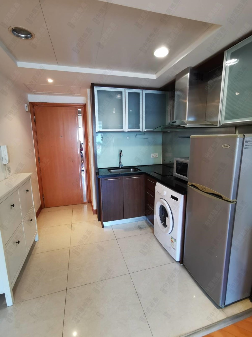 Unit Interior-Kitchen