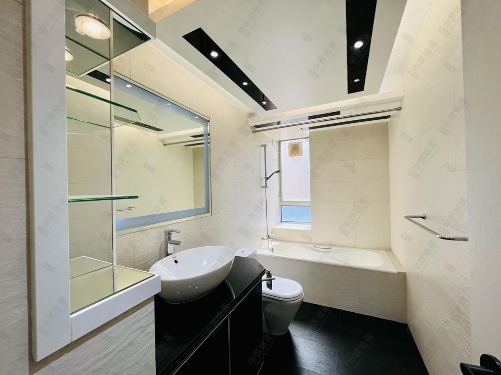 Unit Interior-Bathroom