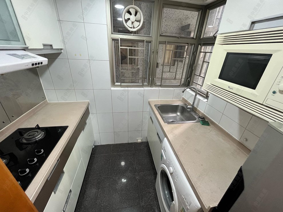 Unit Interior-Kitchen