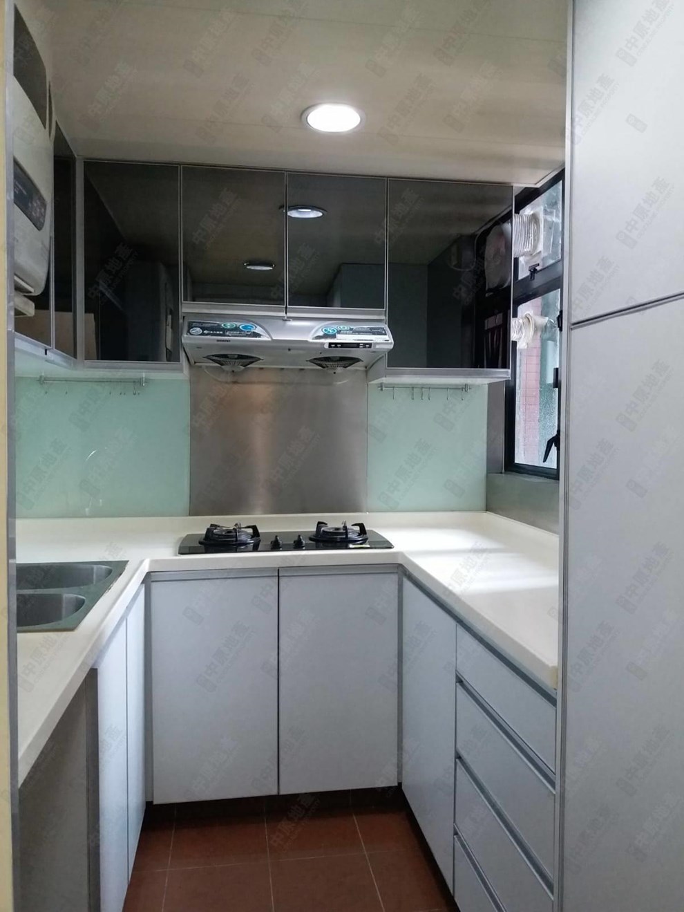 Unit Interior-Kitchen
