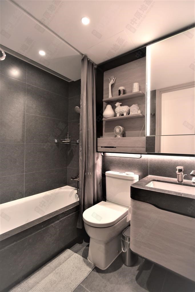 Unit Interior-Bathroom