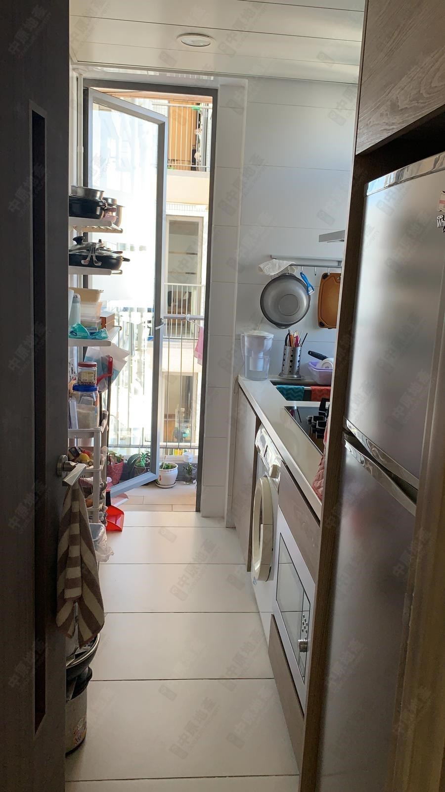 Unit Interior-Kitchen