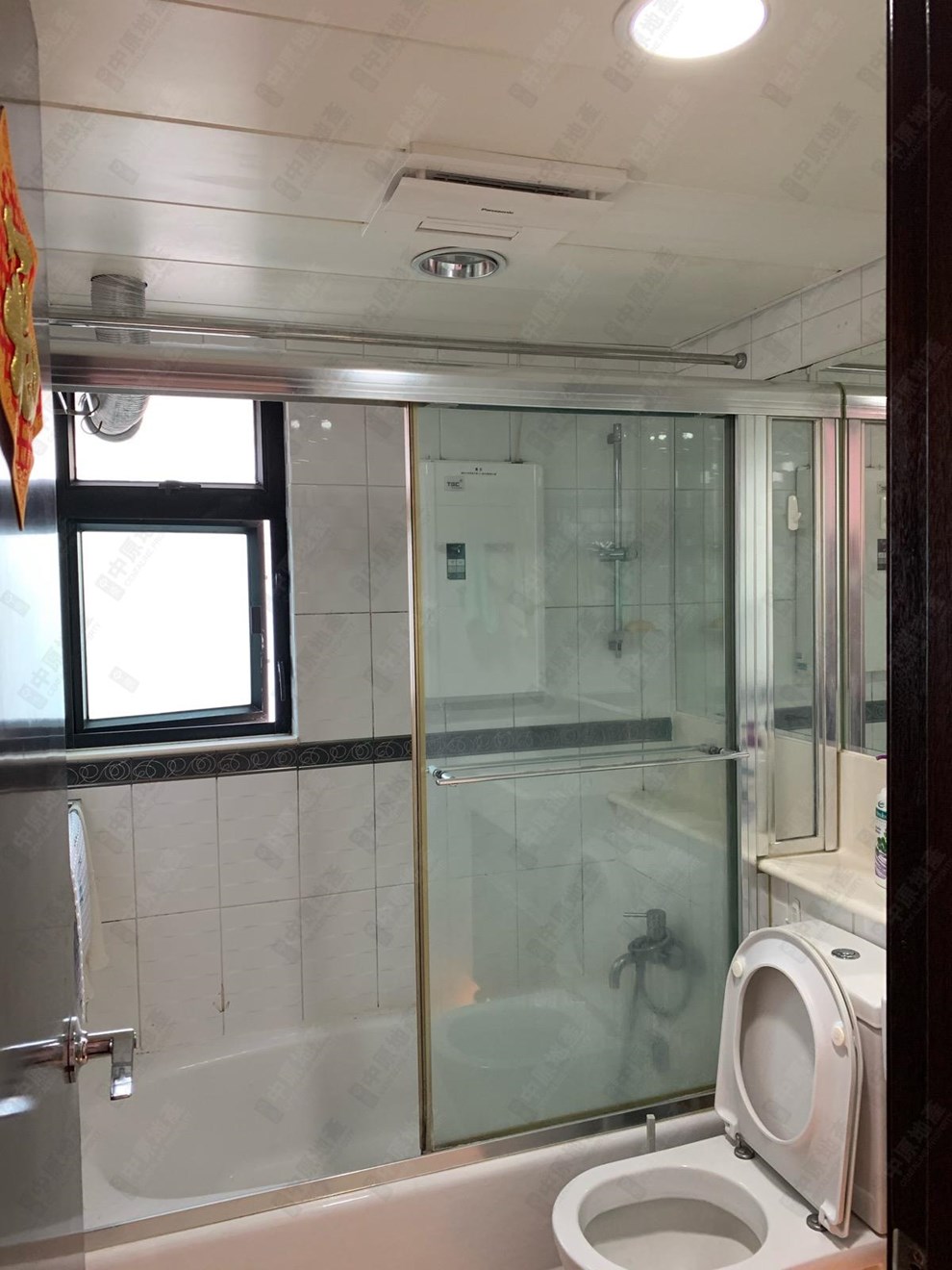Unit Interior-Bathroom