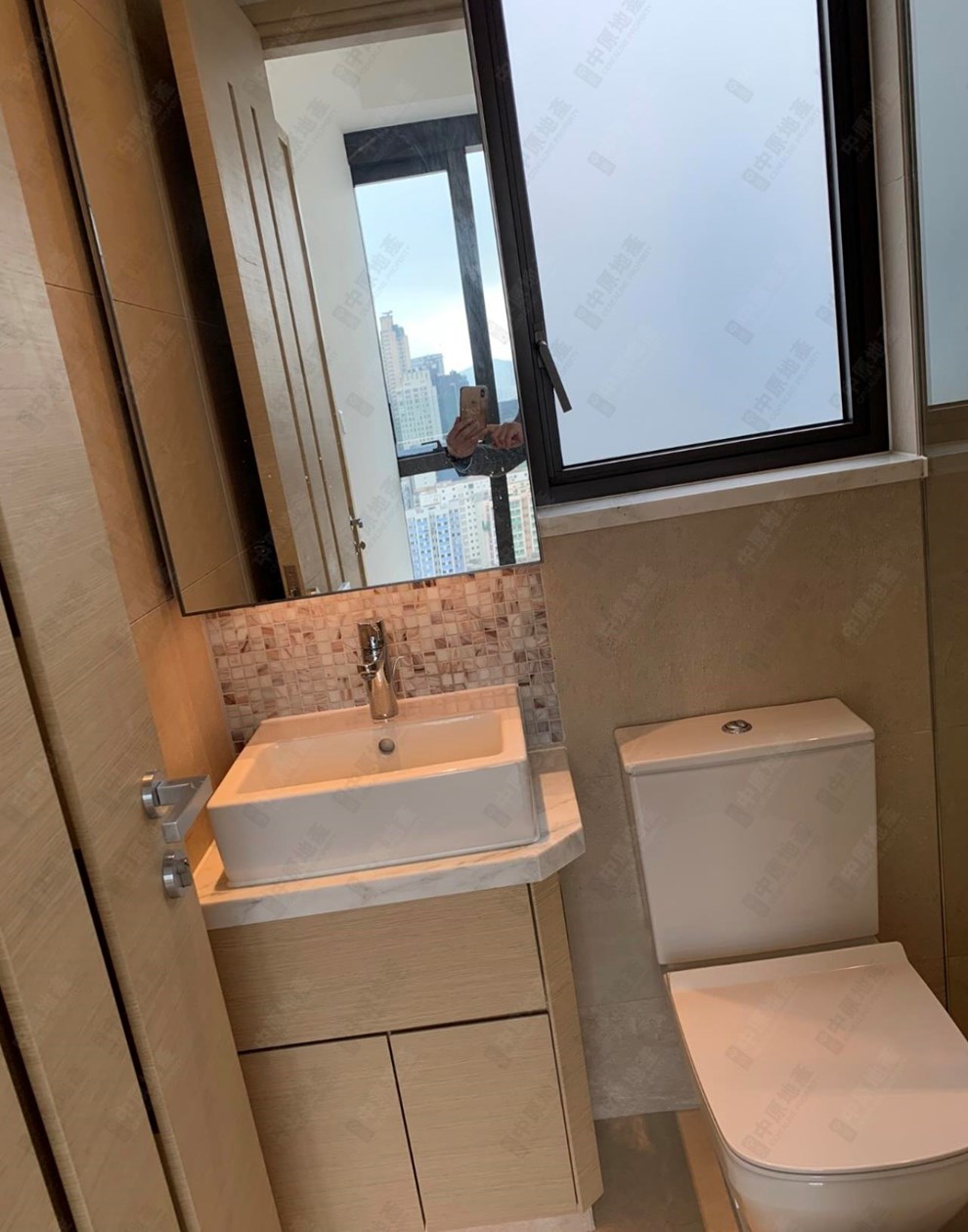 Unit Interior-Bathroom