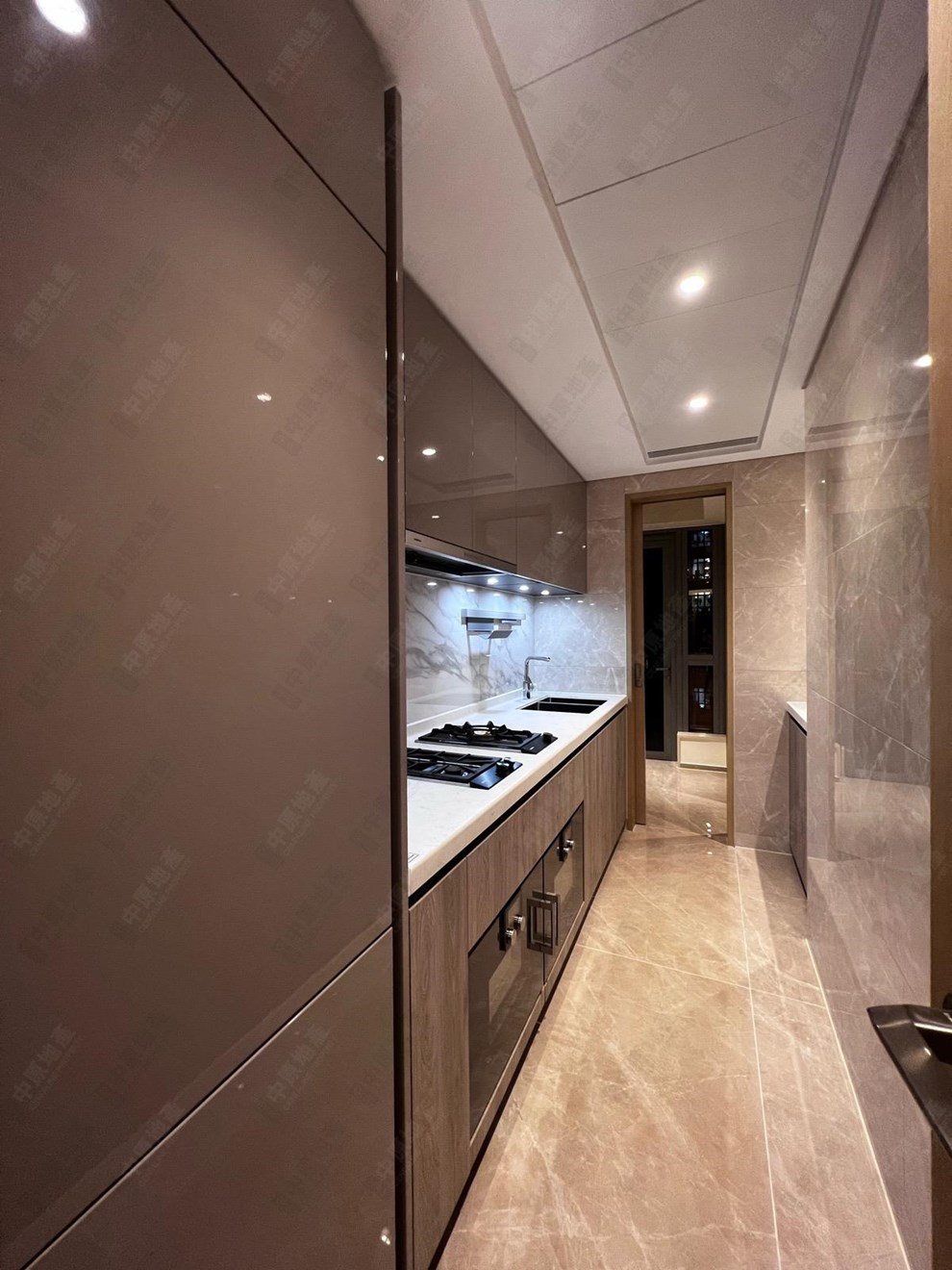 Unit Interior-Kitchen