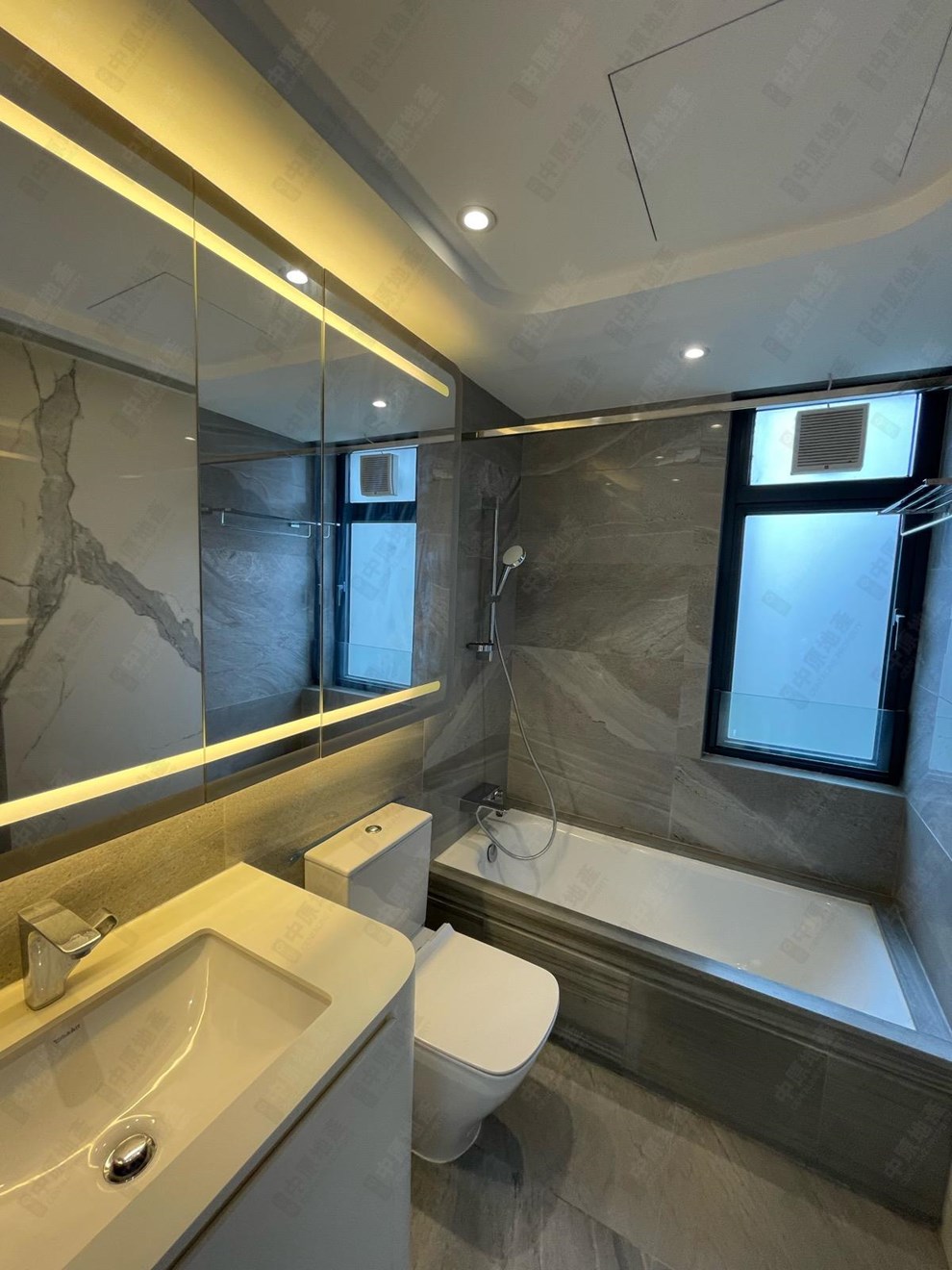 Unit Interior-Washroom