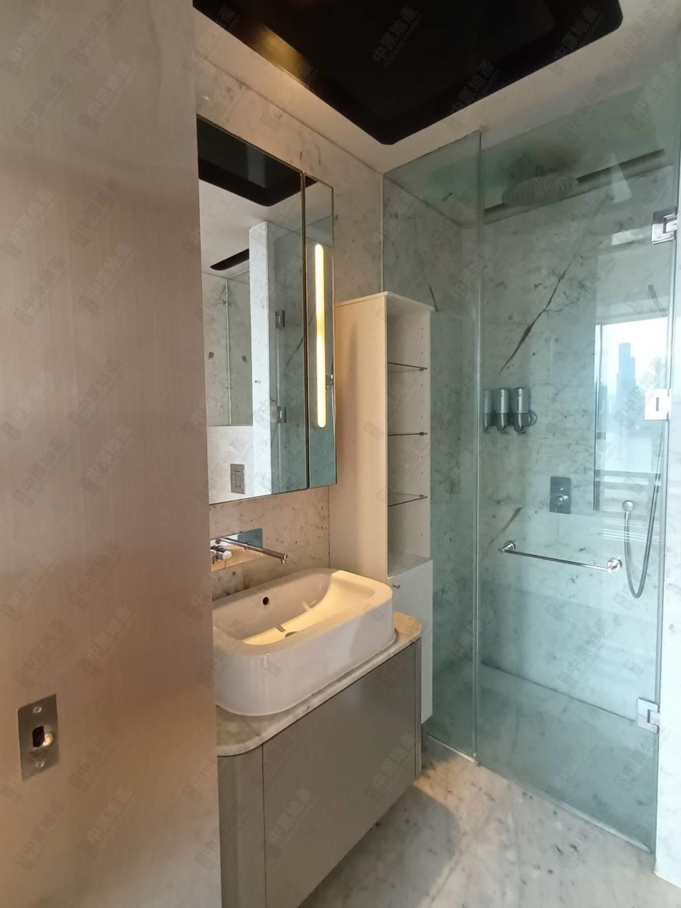 Unit Interior-Bathroom