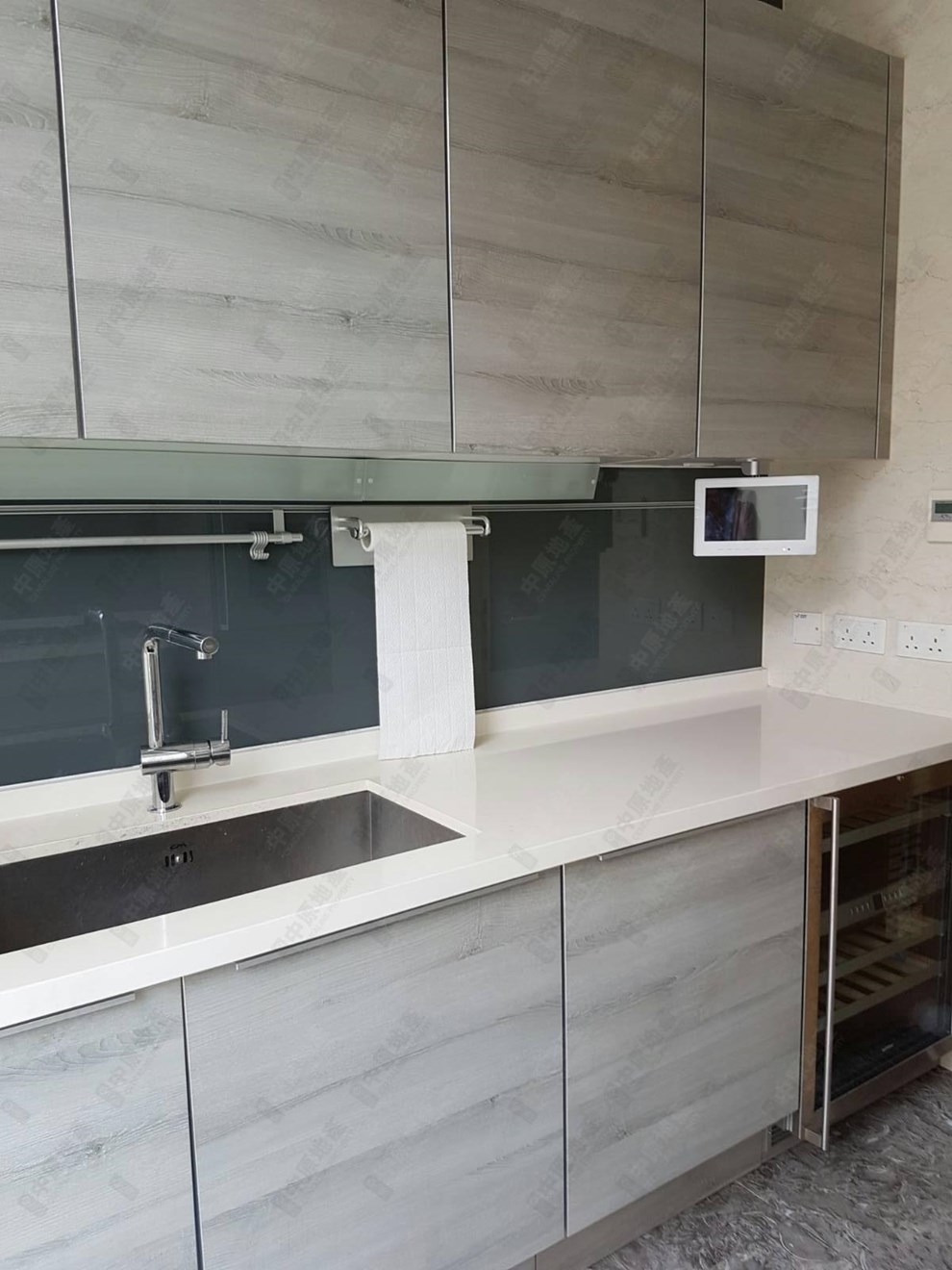 Unit Interior-Kitchen