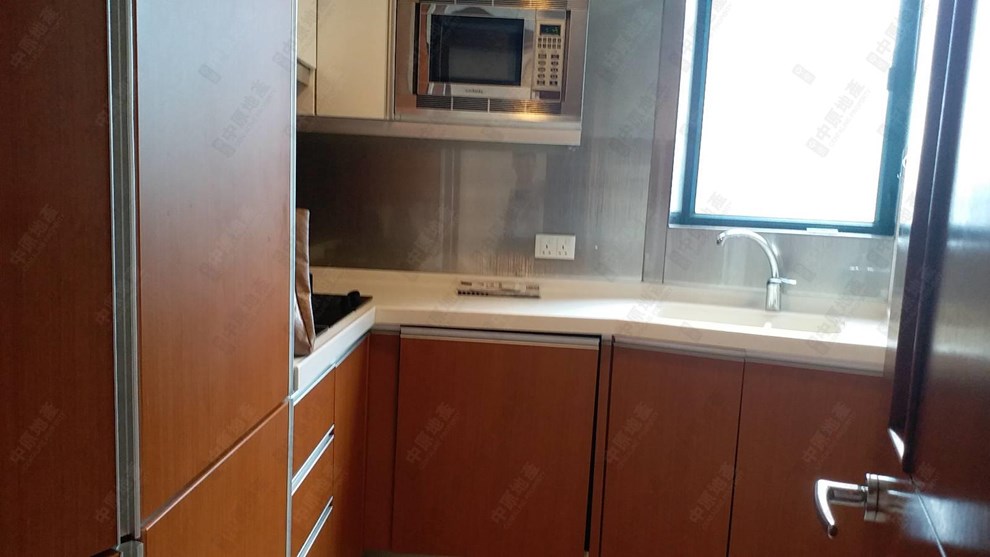 Unit Interior-Kitchen