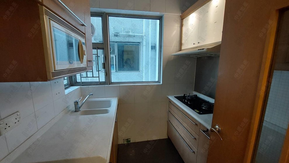 Unit Interior-Kitchen