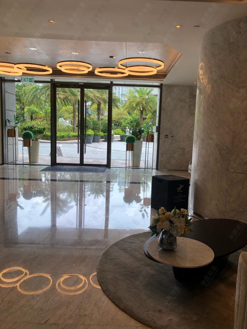 Building-Lobby