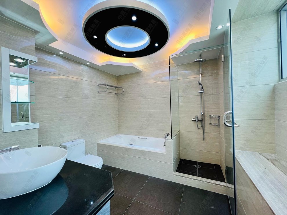 Unit Interior-Master Bathroom