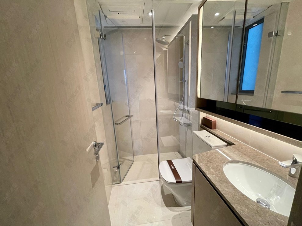 Unit Interior-Bathroom