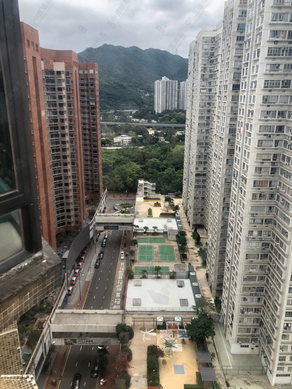 窗外景觀-由睡房