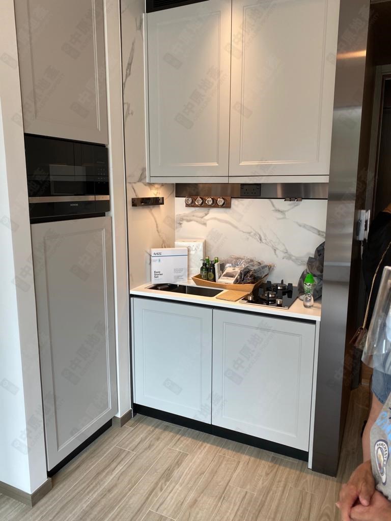 Unit Interior-Kitchen