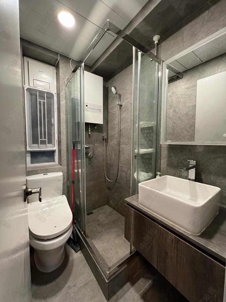 Unit Interior-Bathroom