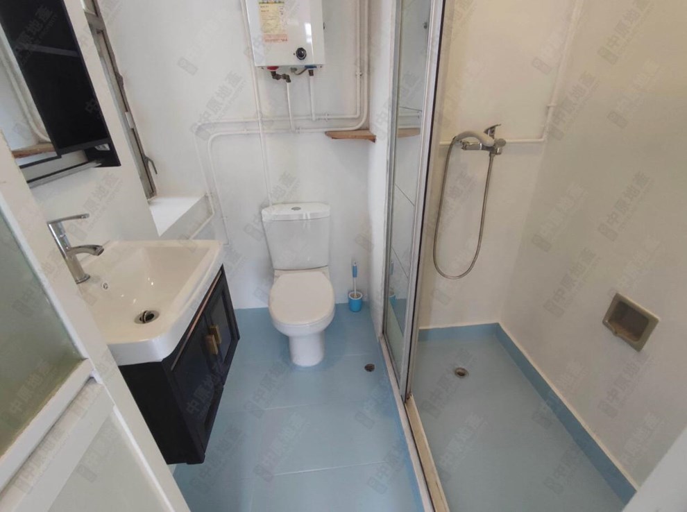Unit Interior-Bathroom