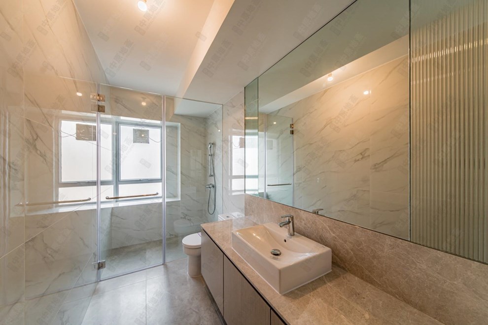 Unit Interior-Bathroom