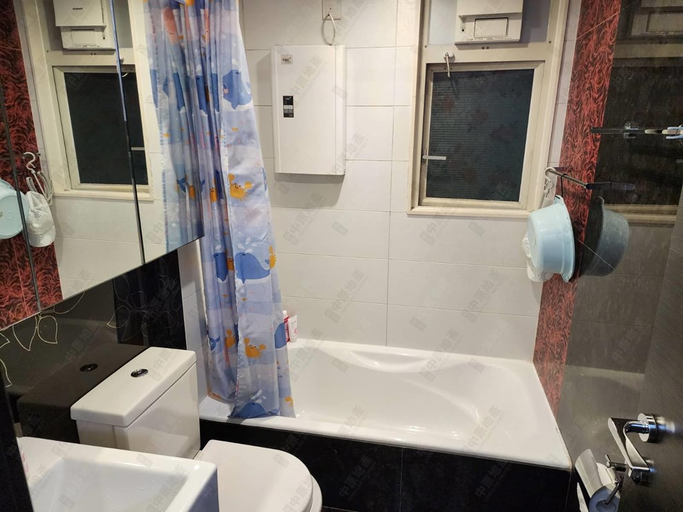 Unit Interior-Bathroom