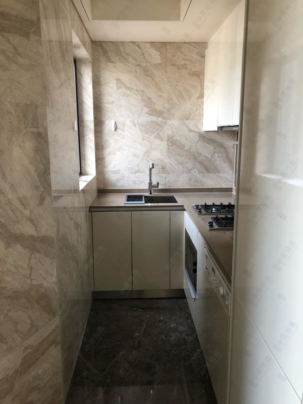 Unit Interior-Kitchen