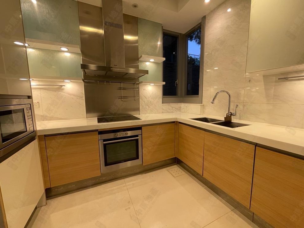 Unit Interior-Kitchen