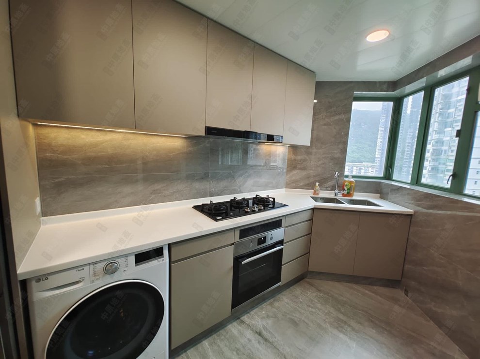 Unit Interior-Kitchen