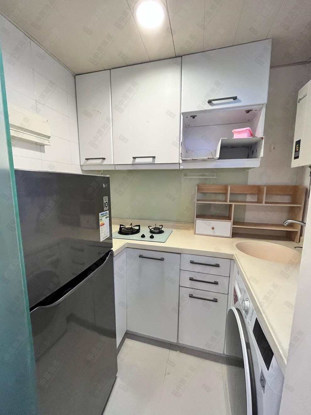 Unit Interior-Kitchen