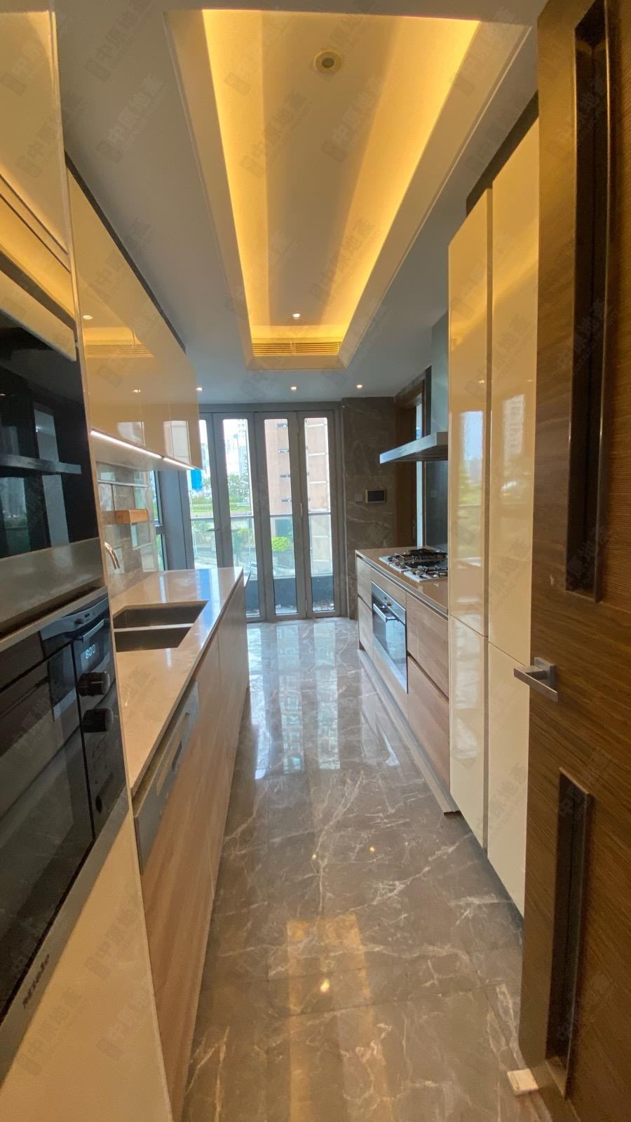 Unit Interior-Kitchen