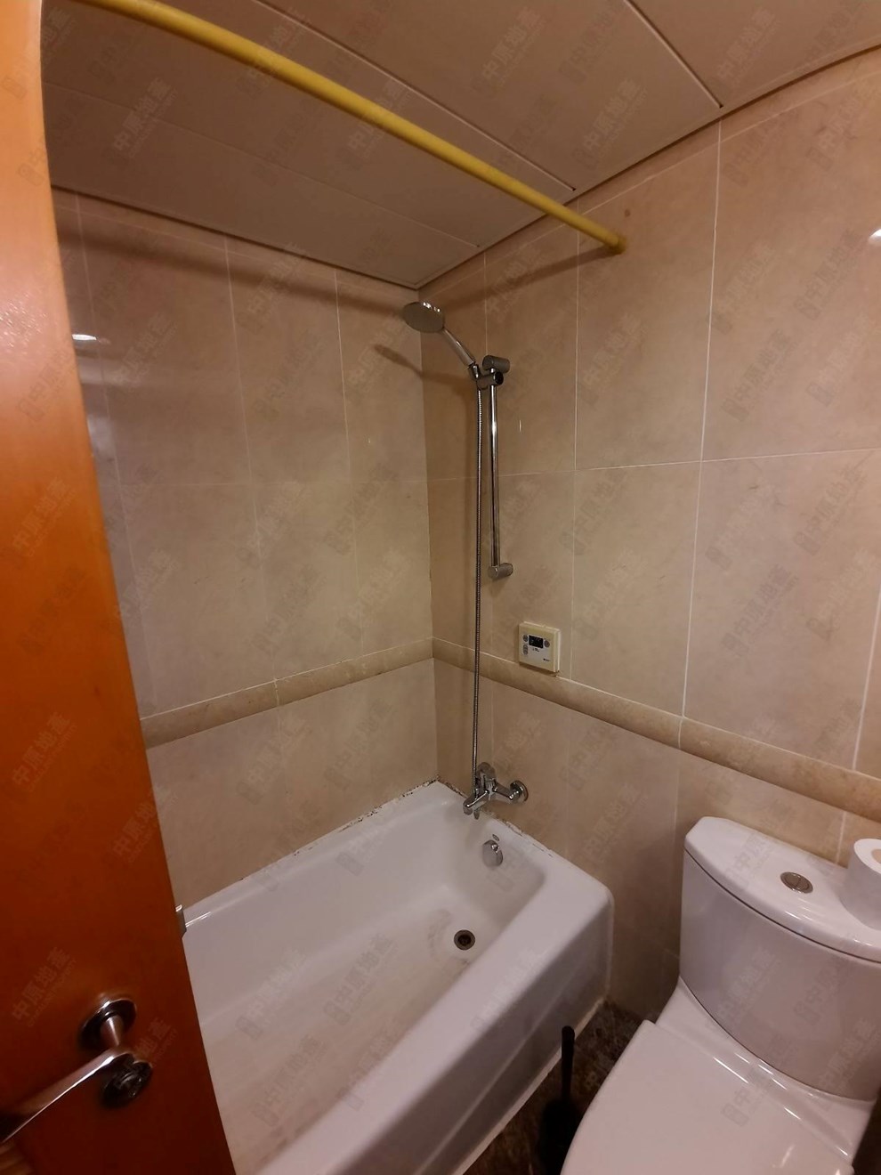 Unit Interior-Bathroom