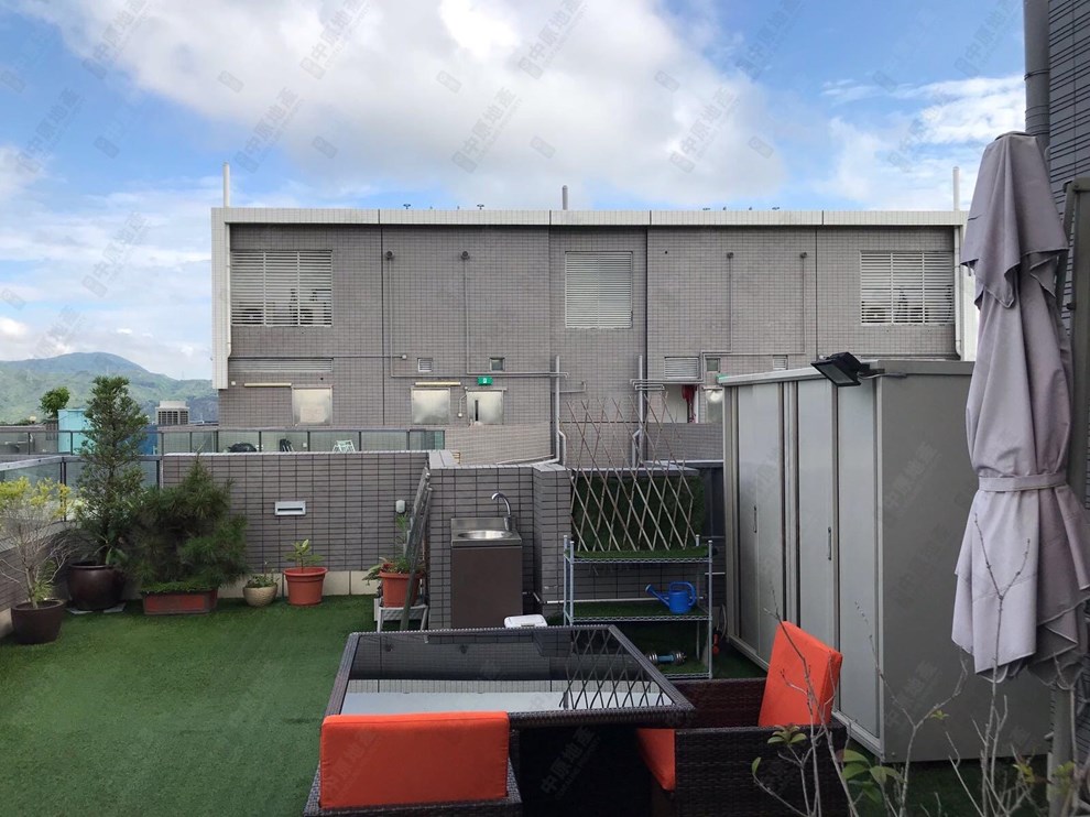 Unit Exterior-Roof