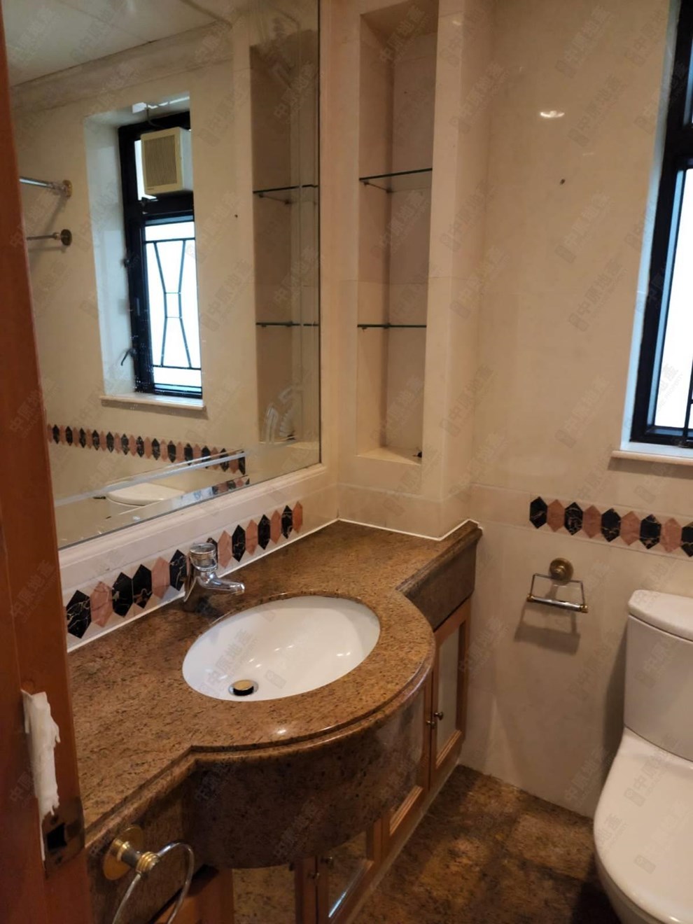Unit Interior-Bathroom