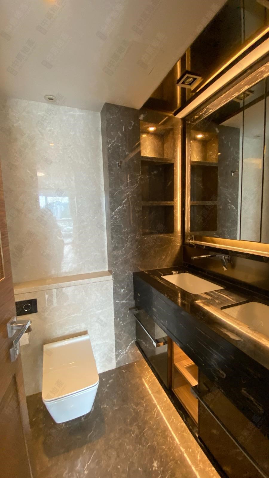 Unit Interior-Master Bathroom