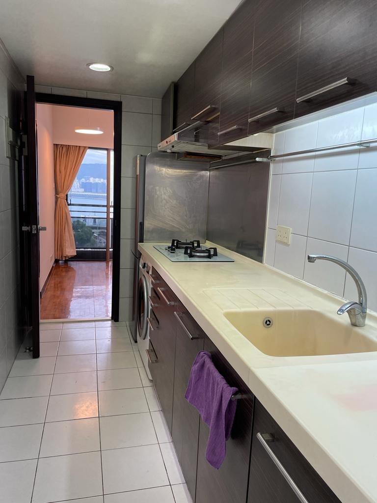 Unit Interior-Kitchen