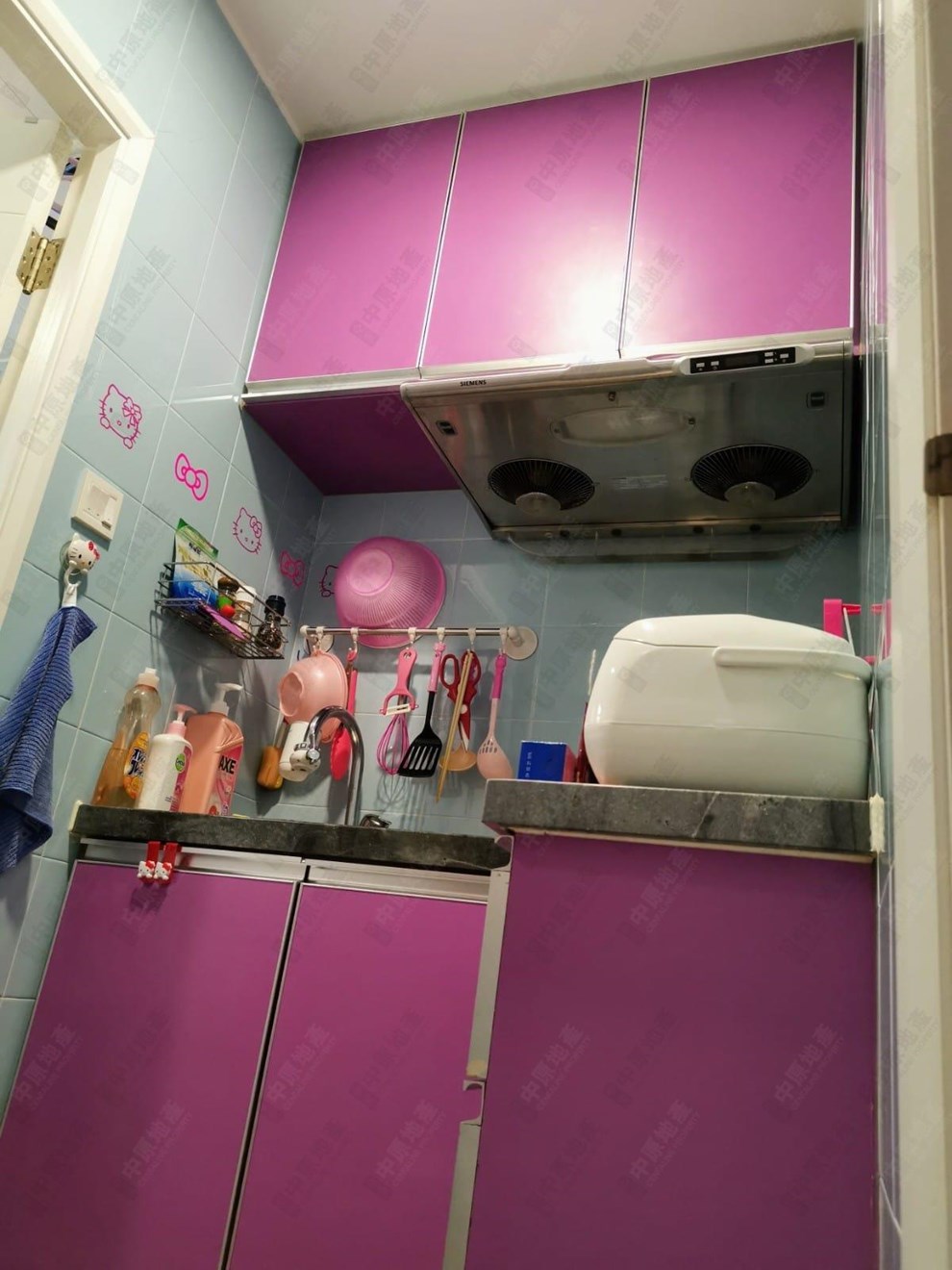 Unit Interior-Kitchen