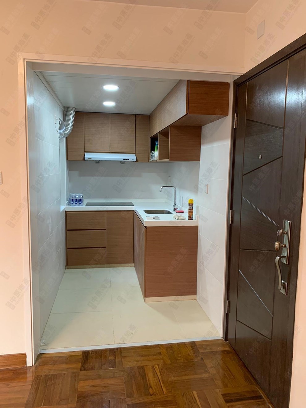 Unit Interior-Kitchen