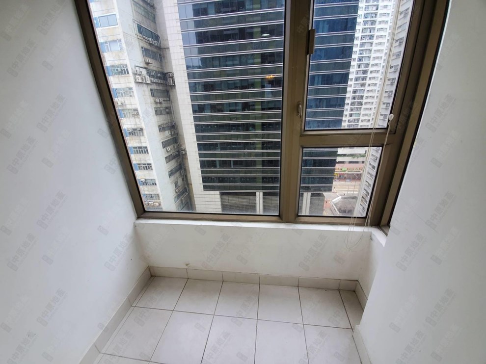 Unit Interior-Bathroom