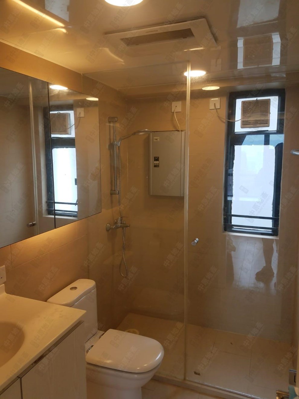 Unit Interior-Bathroom