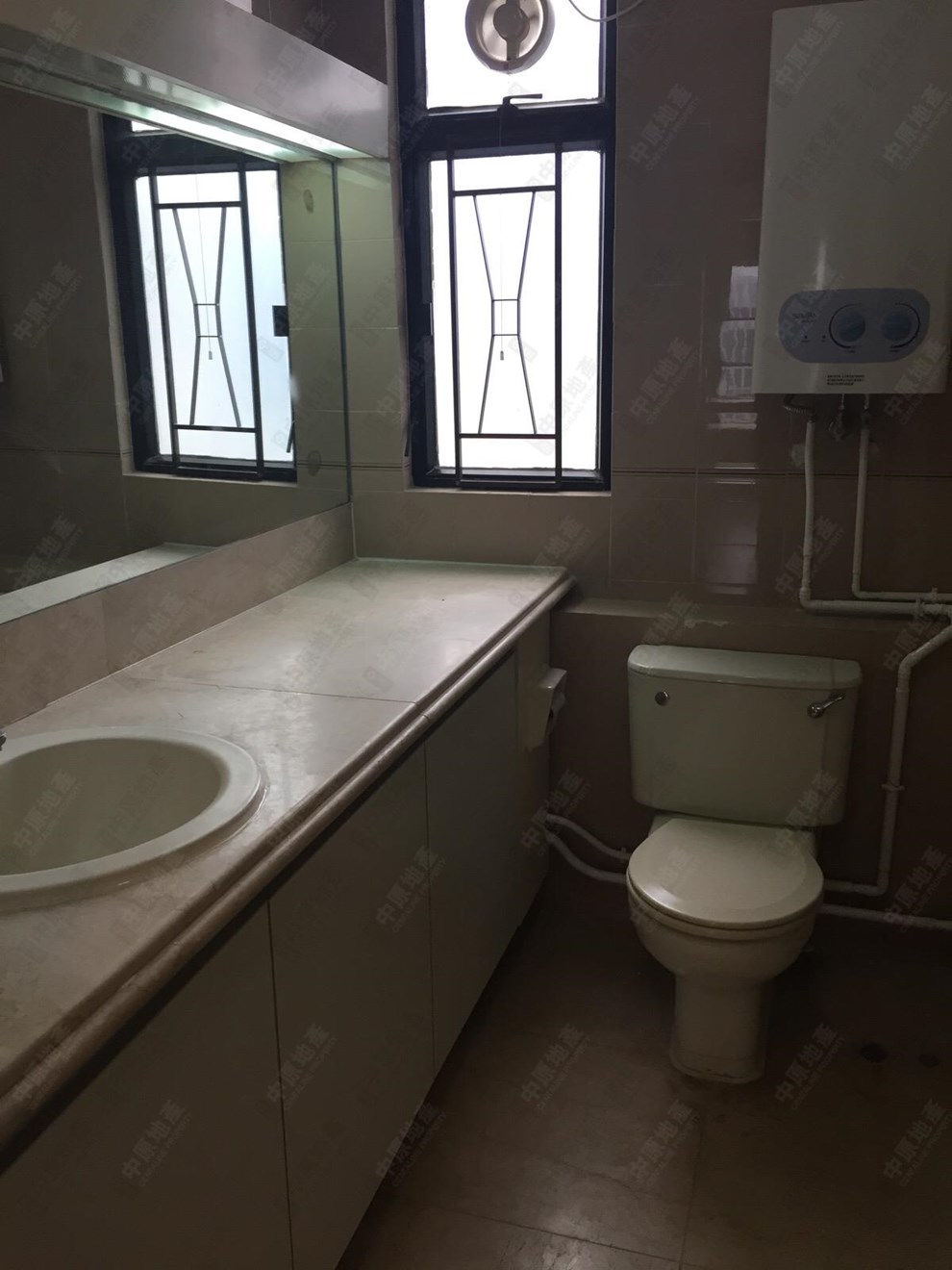 Unit Interior-Bathroom