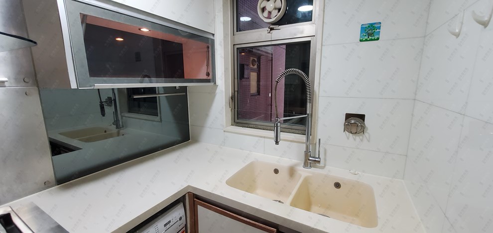 Unit Interior-Kitchen