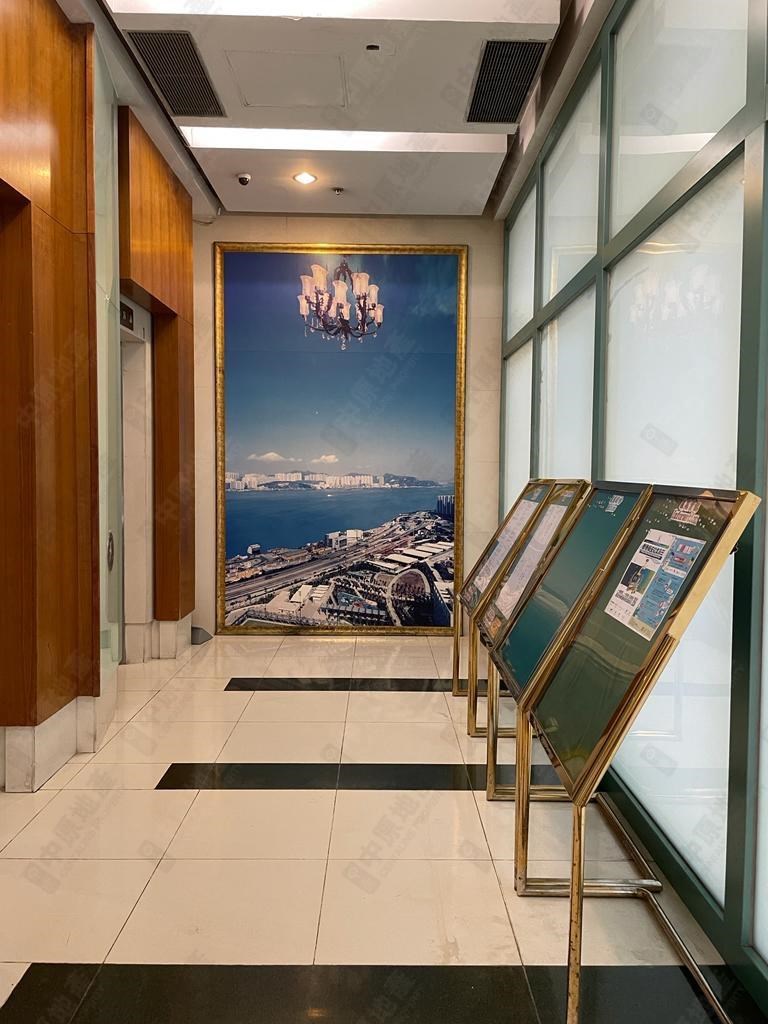 Building-Lobby