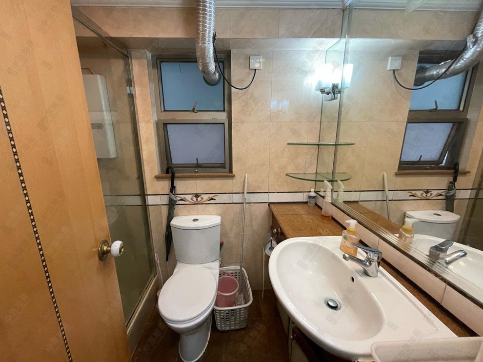 Unit Interior-Bathroom