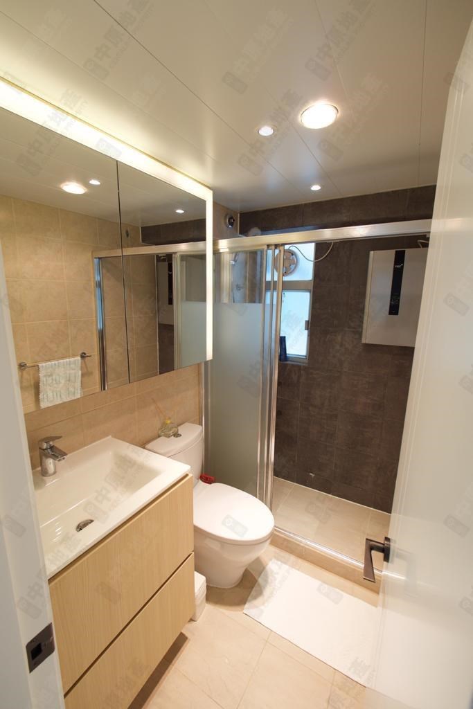 Unit Interior-Master Bathroom