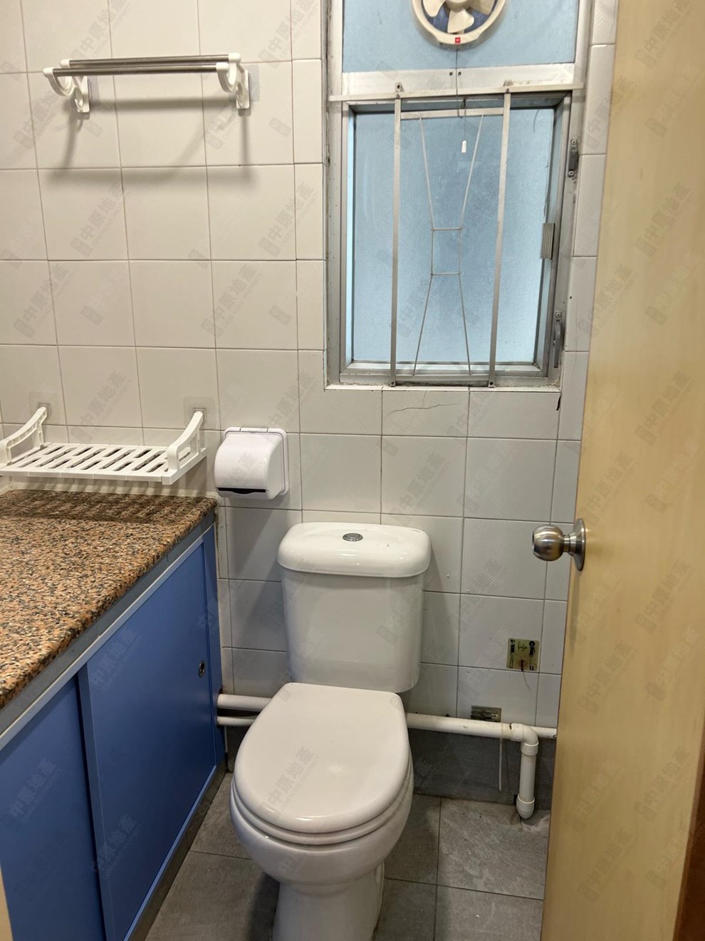 Unit Interior-Washroom