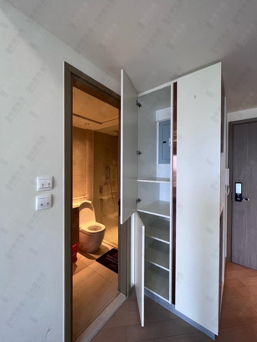 Unit Interior-Washroom