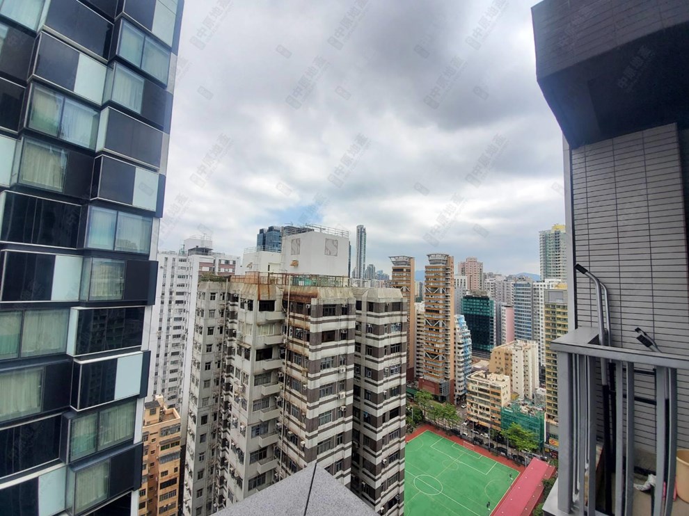 窗外景觀-由睡房